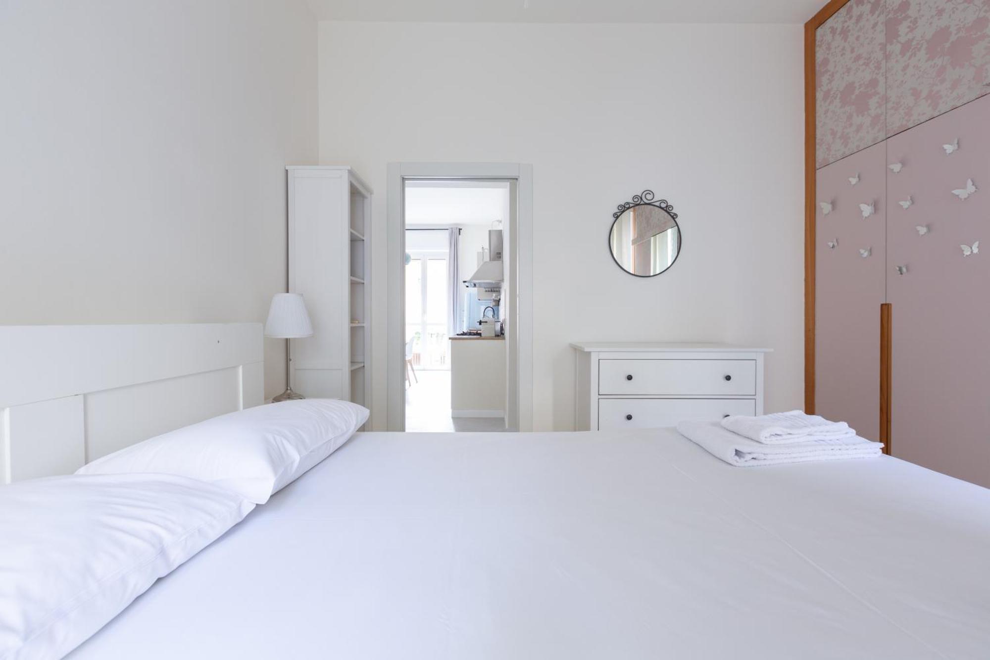 Porta Volta Bright And Roomy Flat * Milán